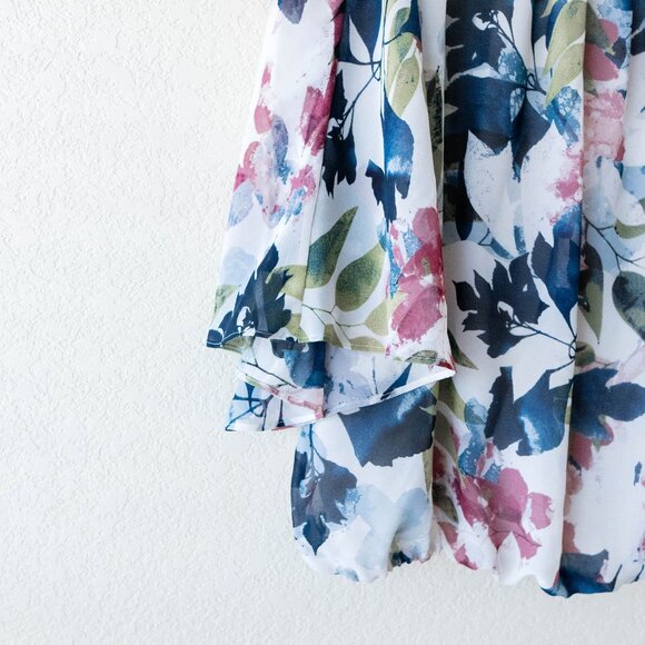 Vince Camuto Floral Blouson Top Size Large Watercolor Print Sheer Sleeve Blouse - Picture 3 of 6